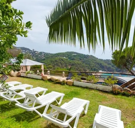 Villa Sleeps 12 With Pool *