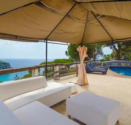 Villa Sleeps 12 With Pool Lloret de Mar