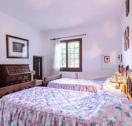 Sleeps 12 With Pool * Lloret de Mar
