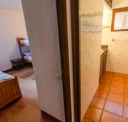 Sleeps 12 With Pool