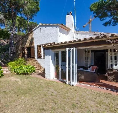 Sleeps 12 With Pool