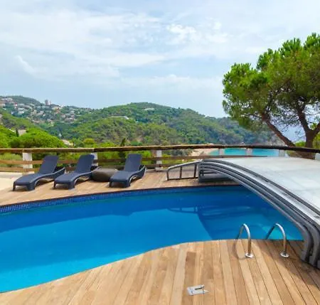 Sleeps 12 With Pool *